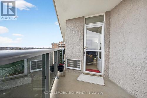 1002 - 81 Millside Drive, Milton, ON - Outdoor