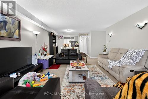 1002 - 81 Millside Drive, Milton, ON - Indoor Photo Showing Living Room