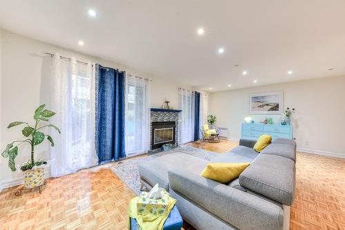 4136 Rue de la Seine  Laval (Chomedey), QC H7W 2S3