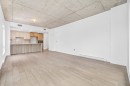 Salon - 110-244 Boul. Hymus, Pointe-Claire, QC  - Indoor Photo Showing Kitchen 