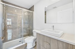 Salle de bains attenante à la CCP - 