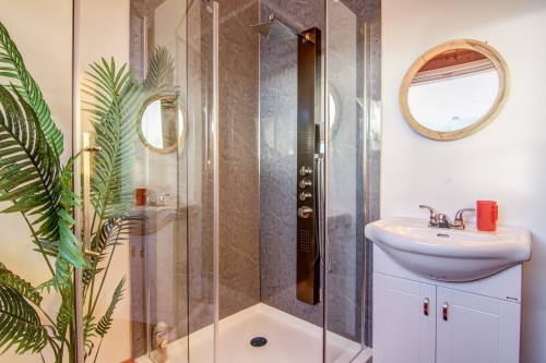 Salle de bains - 3992 Rue Ste-Jeanne-D'Arc, Saguenay (Jonquière), QC - Indoor Photo Showing Bathroom