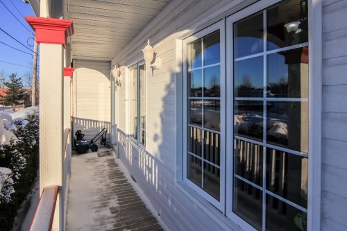 Balcon - 3992 Rue Ste-Jeanne-D'Arc, Saguenay (Jonquière), QC - Outdoor With Exterior