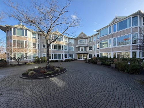308-1505 Church Ave  Saanich, BC V8P 2G7