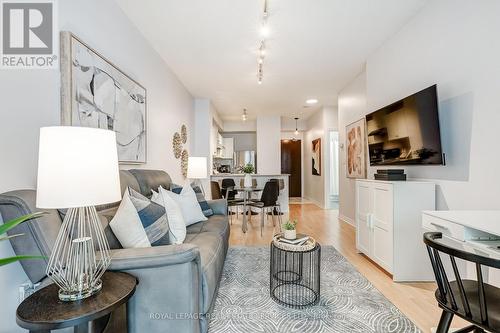 1106 - 1359 Rathburn Road, Mississauga, ON - Indoor Photo Showing Living Room
