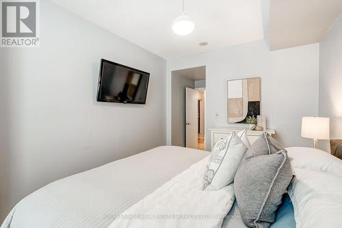 1106 - 1359 Rathburn Road, Mississauga, ON - Indoor Photo Showing Bedroom