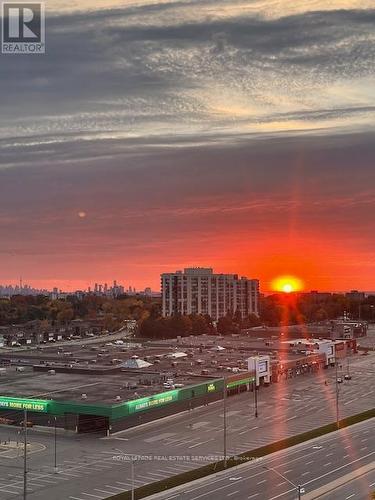 1106 - 1359 Rathburn Road, Mississauga, ON - Outdoor With View