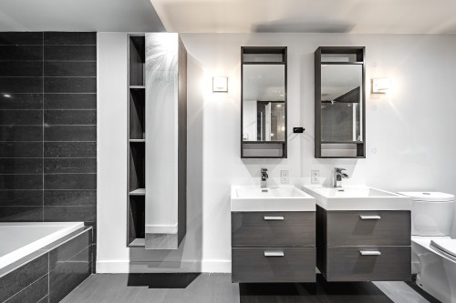 Salle de bains attenante à la CCP - 312-905 Av. Plymouth, Mont-Royal, QC - Indoor Photo Showing Bathroom