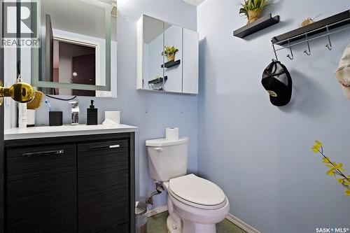 211 3410 Park Street, Regina, SK - Indoor Photo Showing Bathroom