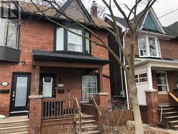 122 BOOTH AVENUE  Toronto, ON M4M 2M4