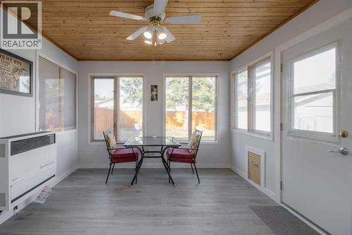 79 Temple Crescent W, Lethbridge, AB - Indoor Photo Showing Other Room