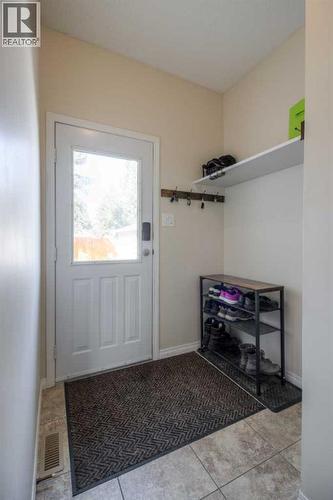 79 Temple Crescent W, Lethbridge, AB - Indoor Photo Showing Other Room