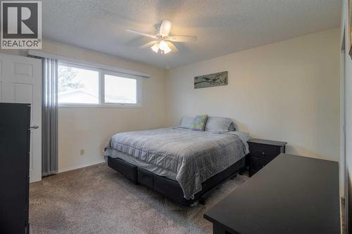 79 Temple Crescent W, Lethbridge, AB - Indoor Photo Showing Bedroom