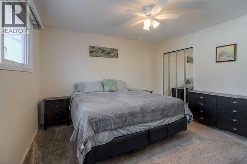 79 Temple Crescent W, Lethbridge, AB - Indoor Photo Showing Bedroom