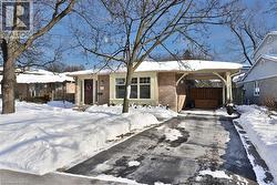 502 BOHEMIA Crescent  Oakville, ON L6J 2K8