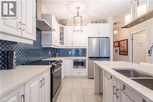 7 Comet Lane, Crystal Beach, ON - Indoor Photo Showing Kitchen With Stainless Steel Kitchen With Double Sink With Upgraded Kitchen