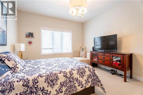 7 Comet Lane, Crystal Beach, ON - Indoor Photo Showing Bedroom