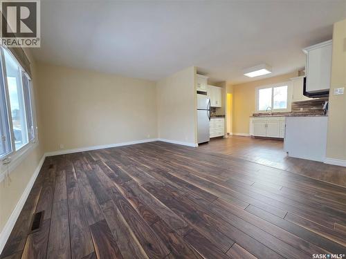 1420 Chaplin Street E, Swift Current, SK - Indoor