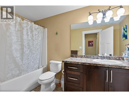 2016 Galore Crescent, Kamloops, BC - Indoor Photo Showing Bathroom