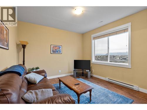 2016 Galore Crescent, Kamloops, BC - Indoor Photo Showing Living Room
