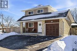 34 JERMYN STREET  Whitby (Lynde Creek), ON L1N 5M5