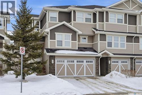 556 Pringle Crescent, Saskatoon, SK - Outdoor With Facade