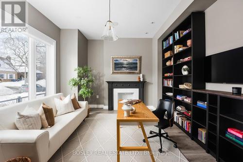 23 White Birch Road, Toronto, ON - Indoor
