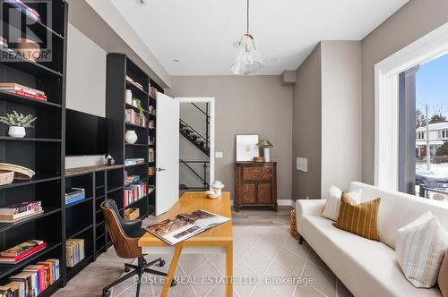 23 White Birch Road, Toronto, ON - Indoor