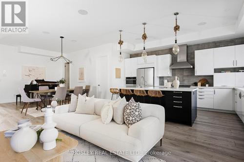 23 White Birch Road, Toronto, ON - Indoor