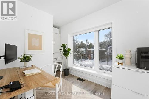 23 White Birch Road, Toronto, ON - Indoor