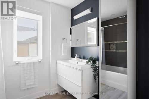 23 White Birch Road, Toronto, ON - Indoor Photo Showing Laundry Room