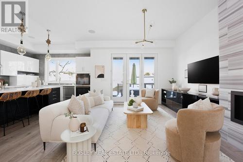 23 White Birch Road, Toronto, ON - Indoor