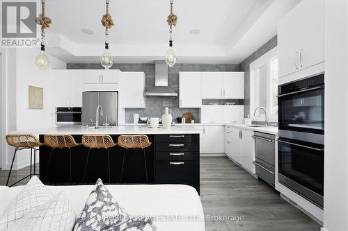 23 White Birch Road, Toronto, ON - Indoor Photo Showing Kitchen With Upgraded Kitchen