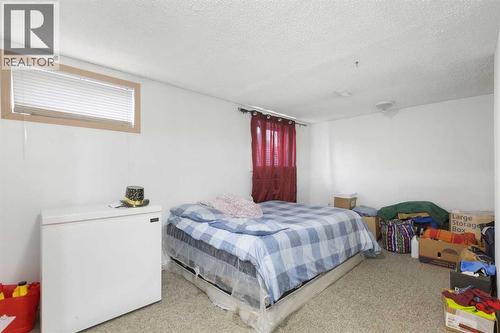 6124 Maddock Drive Ne, Calgary, AB - Indoor Photo Showing Bedroom