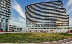 918 - 2520 EGLINTON AVENUE W  Mississauga, ON L5M 0Y4