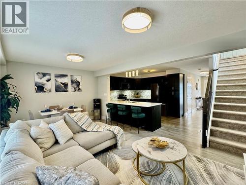 91 NIESON Street  Cambridge, ON N1R 0B9