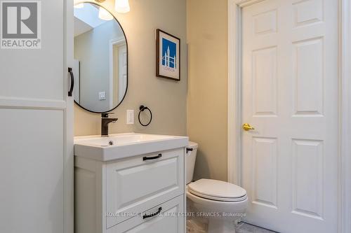 115 Prince George Avenue, Hamilton, ON - Indoor Photo Showing Bathroom