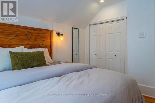 115 Prince George Avenue, Hamilton, ON - Indoor Photo Showing Bedroom