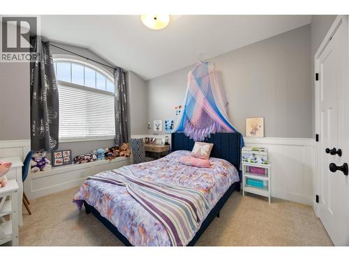 1553 Emerald Drive, Kamloops, BC - Indoor Photo Showing Bedroom