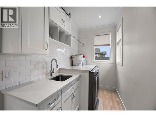 1553 Emerald Drive, Kamloops, BC - Indoor