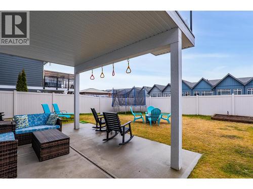 1553 Emerald Drive, Kamloops, BC - Outdoor With Deck Patio Veranda