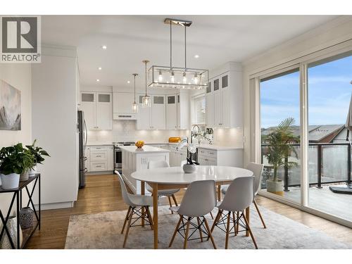 1553 Emerald Drive, Kamloops, BC - Indoor Photo Showing Dining Room