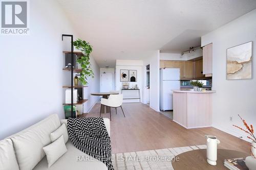 1306 - 3 REAN DRIVE  Toronto, ON M2K 3C2