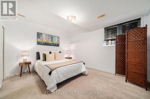 58 Steele Park Private, Ottawa, ON - Indoor Photo Showing Bedroom