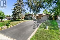 18 DIXON Drive  Port Dover, ON N0A 1N4