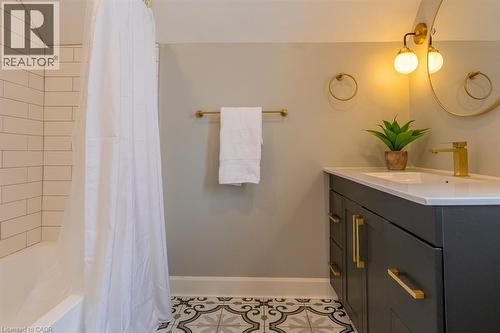 115 Prince George Avenue, Hamilton, ON - Indoor Photo Showing Bathroom