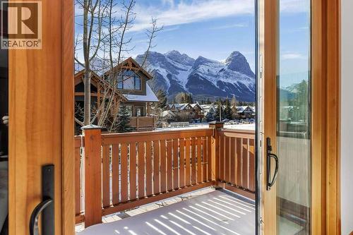 4, 511 6Th Avenue, Canmore, AB - Outdoor