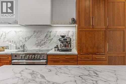 4, 511 6Th Avenue, Canmore, AB - Indoor Photo Showing Kitchen