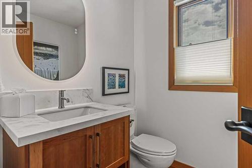 4, 511 6Th Avenue, Canmore, AB - Indoor Photo Showing Bathroom