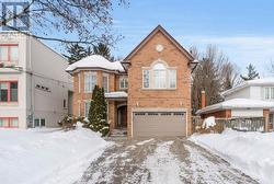 116 ELMHURST AVENUE  Toronto, ON M2N 1R8